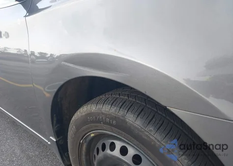 2018 Nissan Sentra S из США, поврежденный, VIN 3N1AB7AP3JY318871